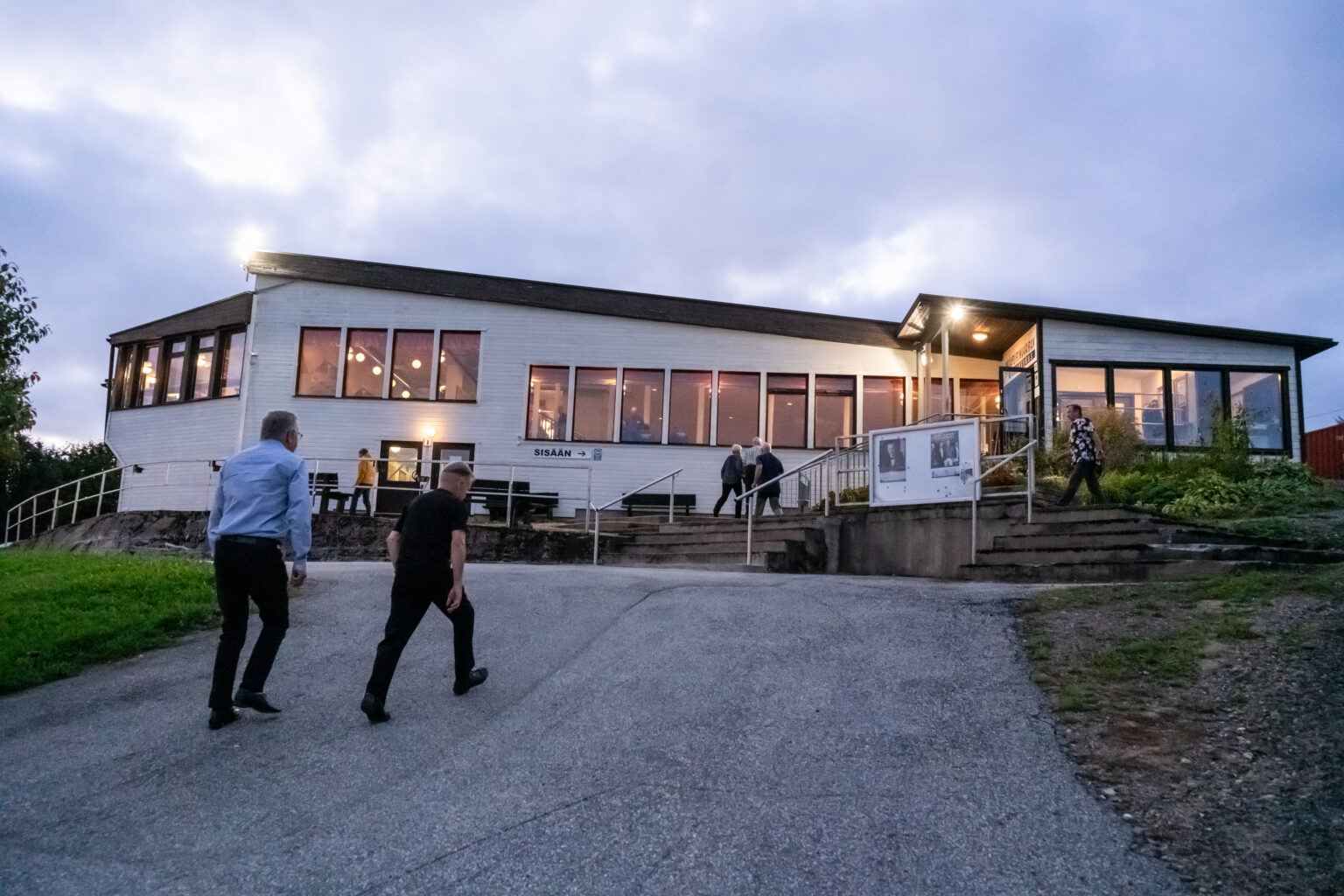 Tansseihintulossa1
