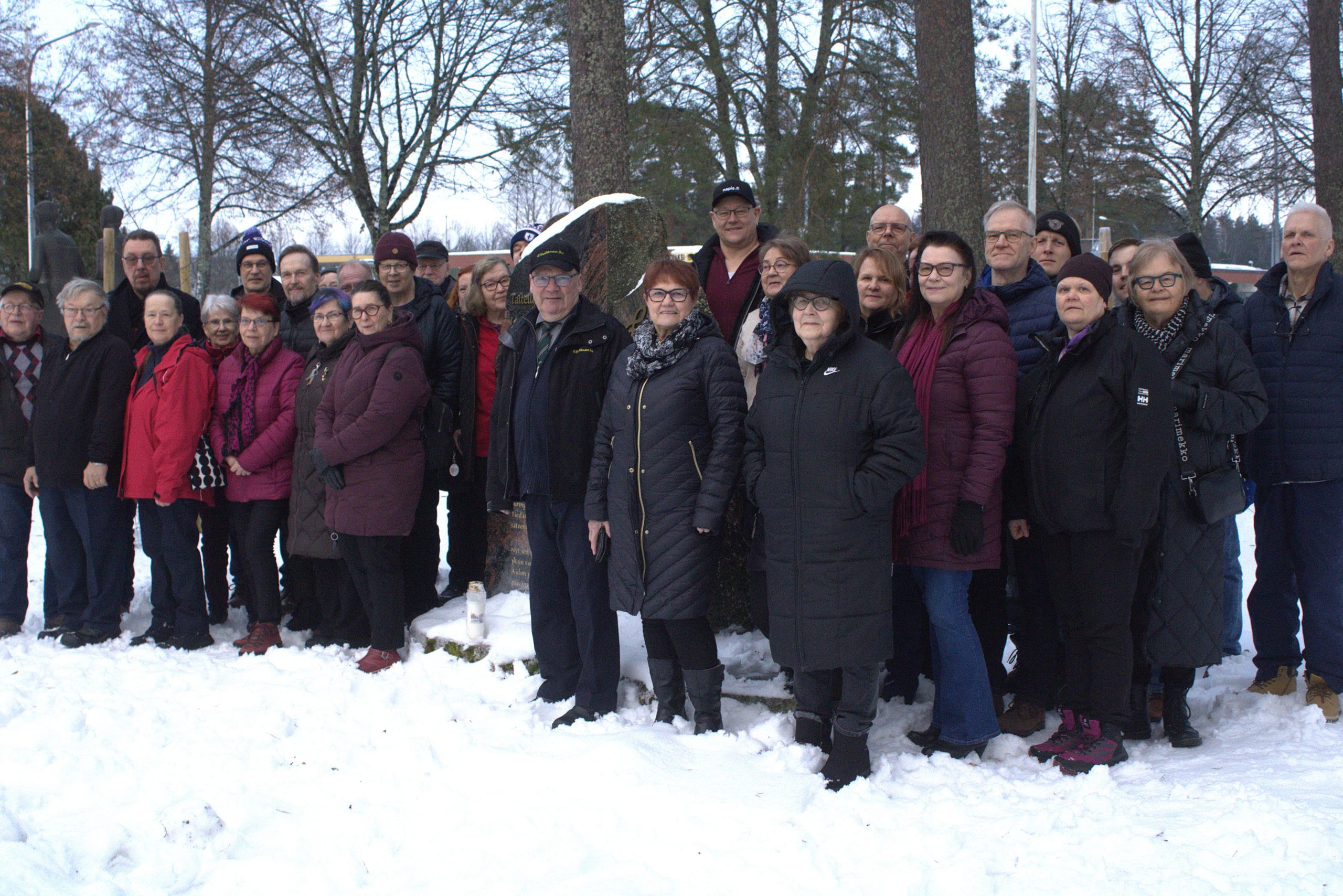 Talkoolaisten talvimatka suoraan Savonmaan syvään päähän